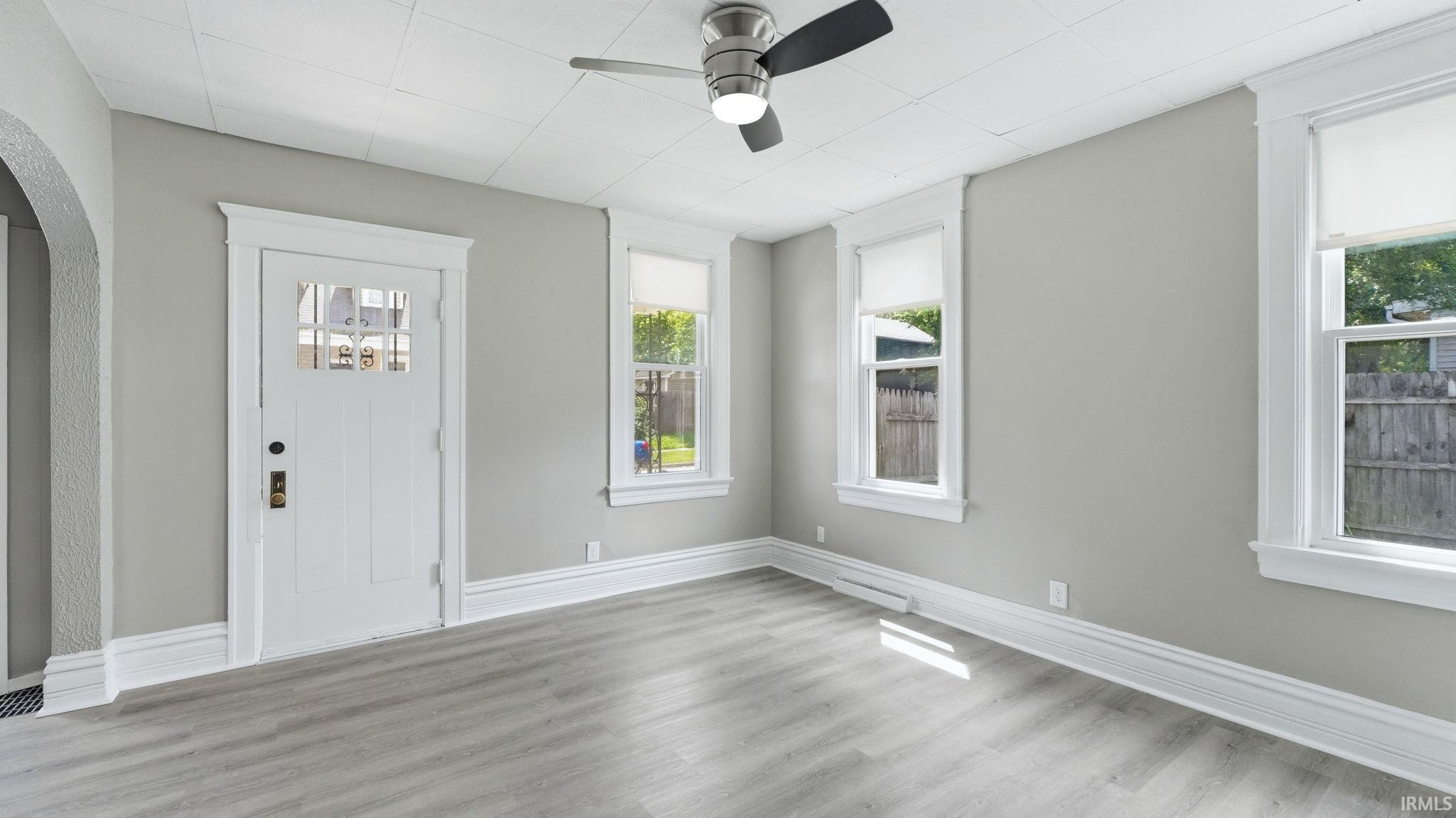2016 Oakley Street Fort Wayne, IN 46802 - Photo 5 of 23