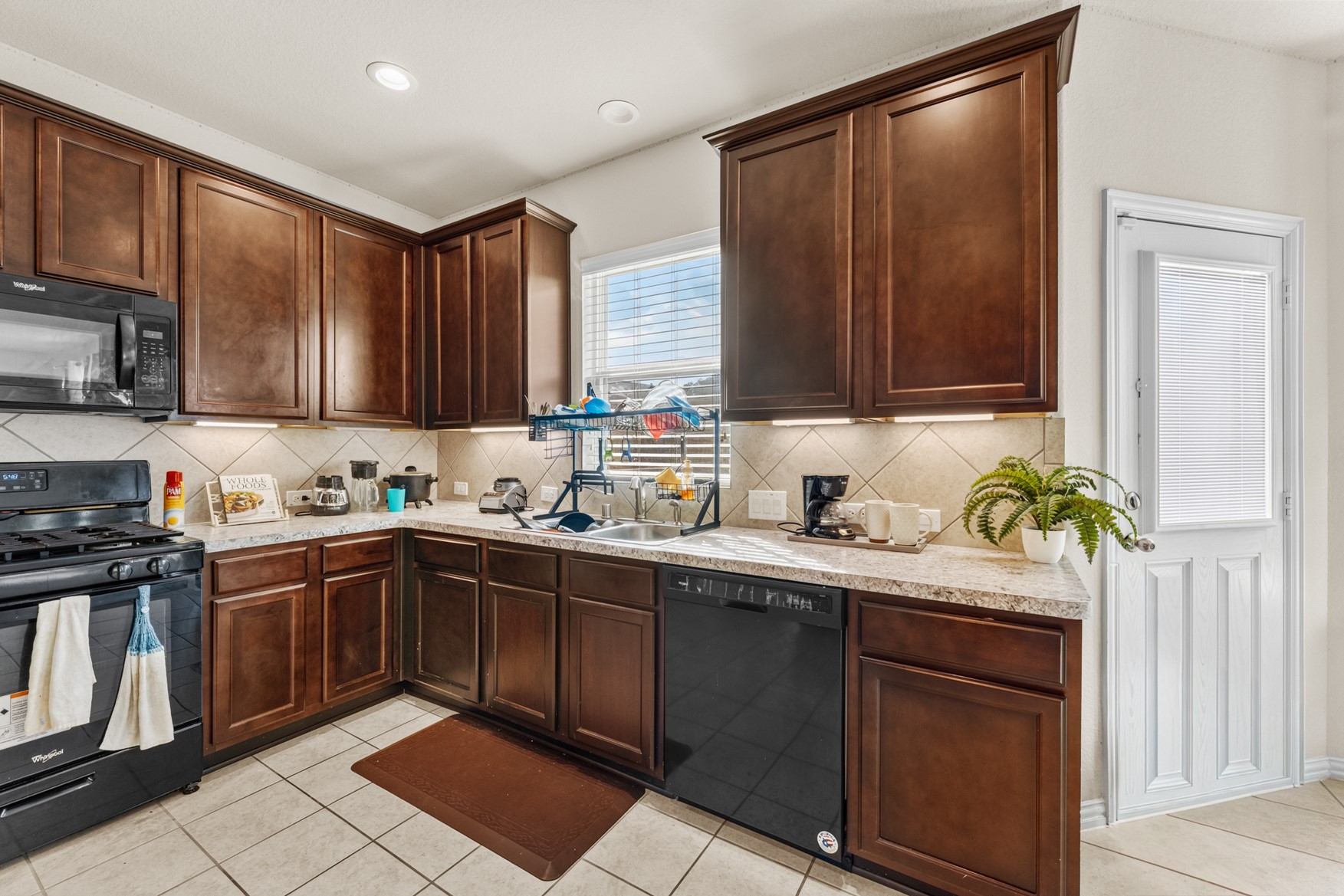 1443 Green Highland Dr Spring Spring, TX 77373 - Photo 8 of 26 Kitchen