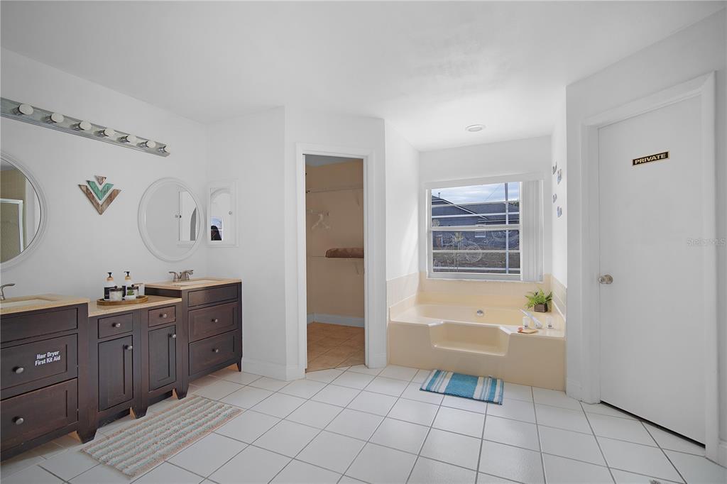 1001 Lester Ridge Court Kissimmee, FL 34747 - Photo 19 of 44
