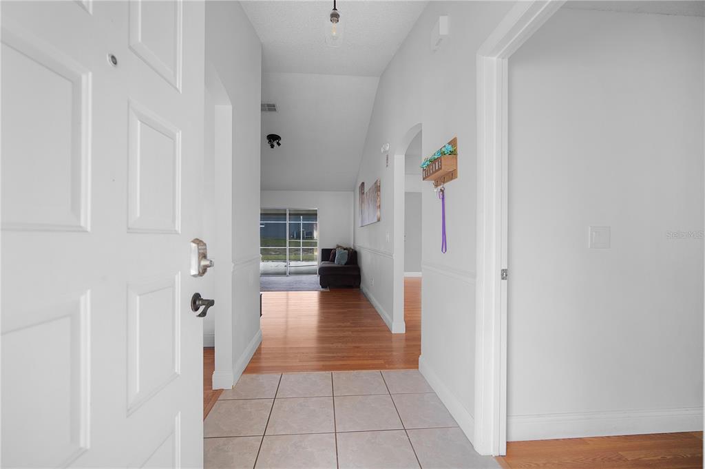 1001 Lester Ridge Court Kissimmee, FL 34747 - Photo 7 of 44