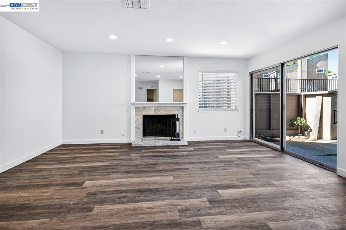3901 Clayton Road, Unit 23 Concord, CA 94521 - Photo 7 of 32