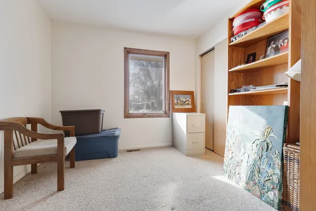 $369,900 | 739 Delphia Avenue, Elk Grove Village, IL 60007