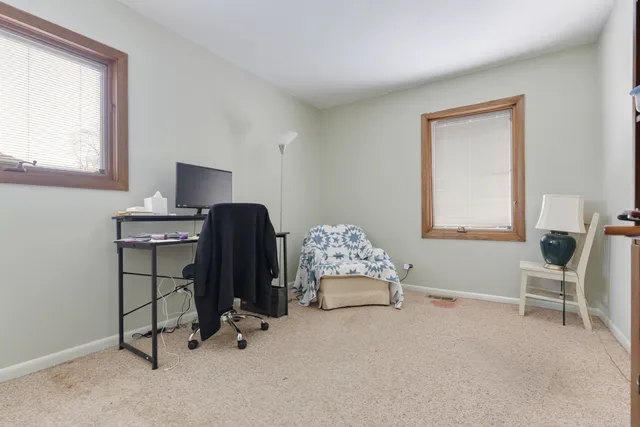 $369,900 | 739 Delphia Avenue, Elk Grove Village, IL 60007