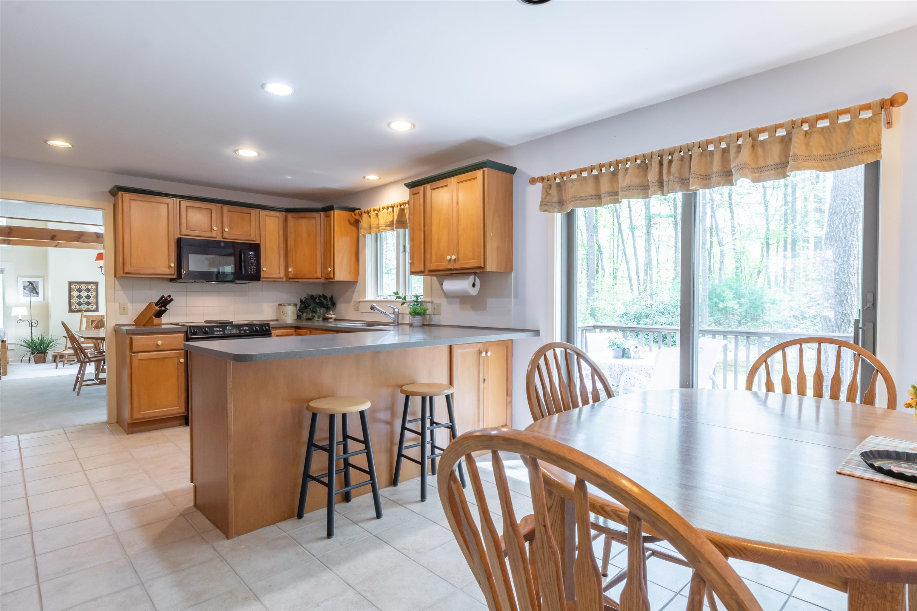 146 Farley Road Hollis, NH 03049 - Photo 6 of 37