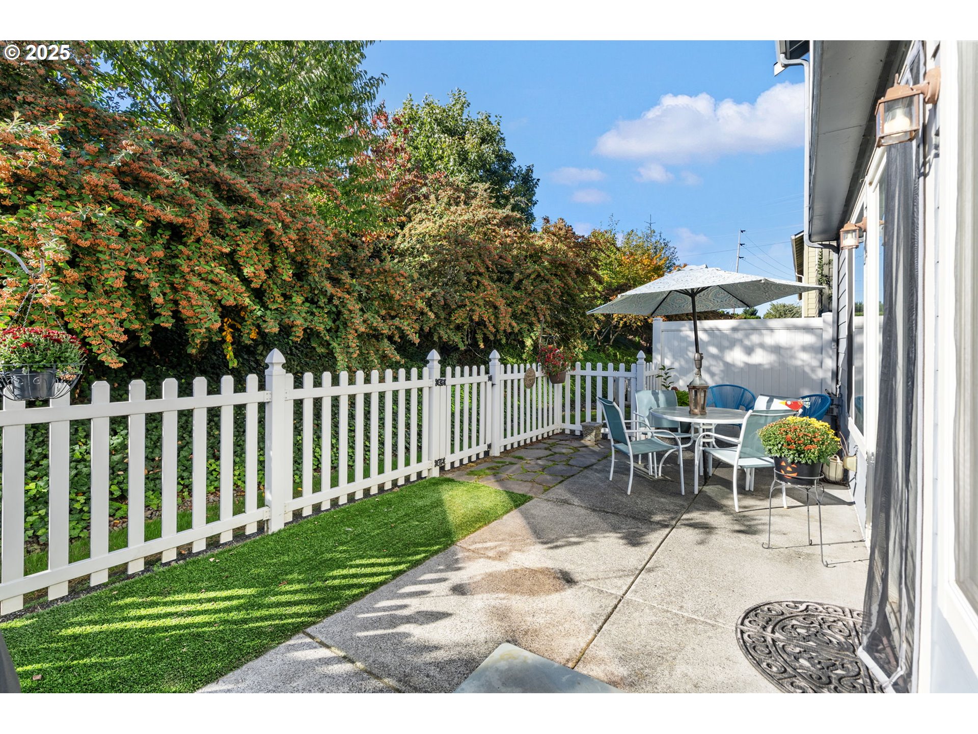 21780 Northeast Larkspur Lane Fairview, OR 97024 - Photo 28 of 31