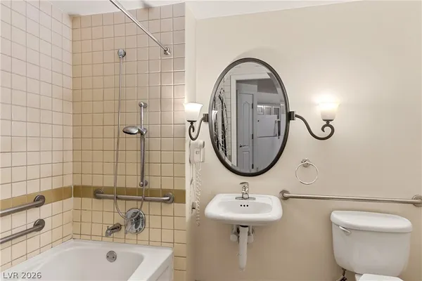 $1,250 | 30 Strada Di Villaggio, Unit 142, Henderson, NV 89011
