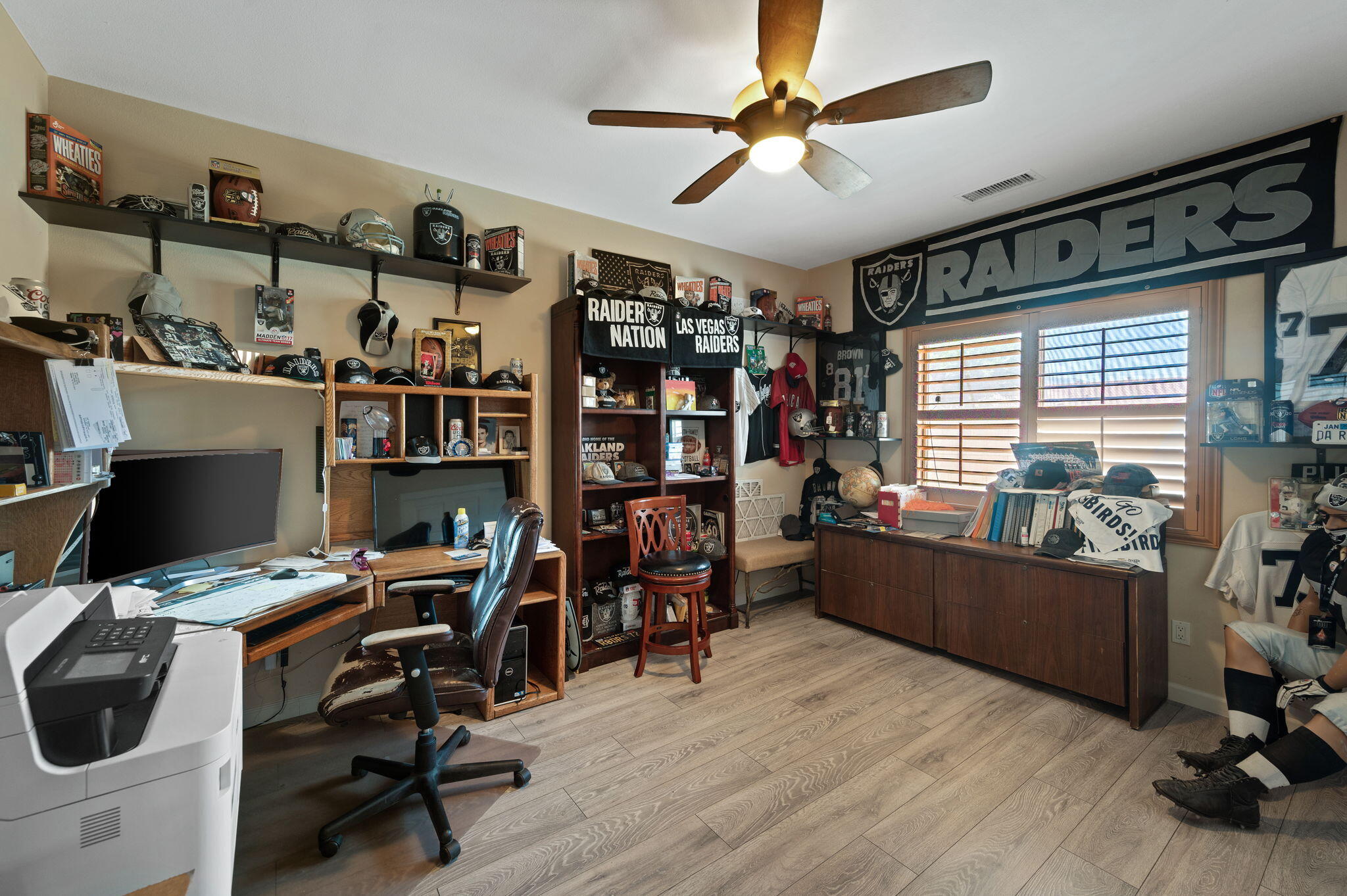 83035 Exeter Court Thermal, CA 92274 - Photo 22 of 38 a view of a workspace with furniture and a window