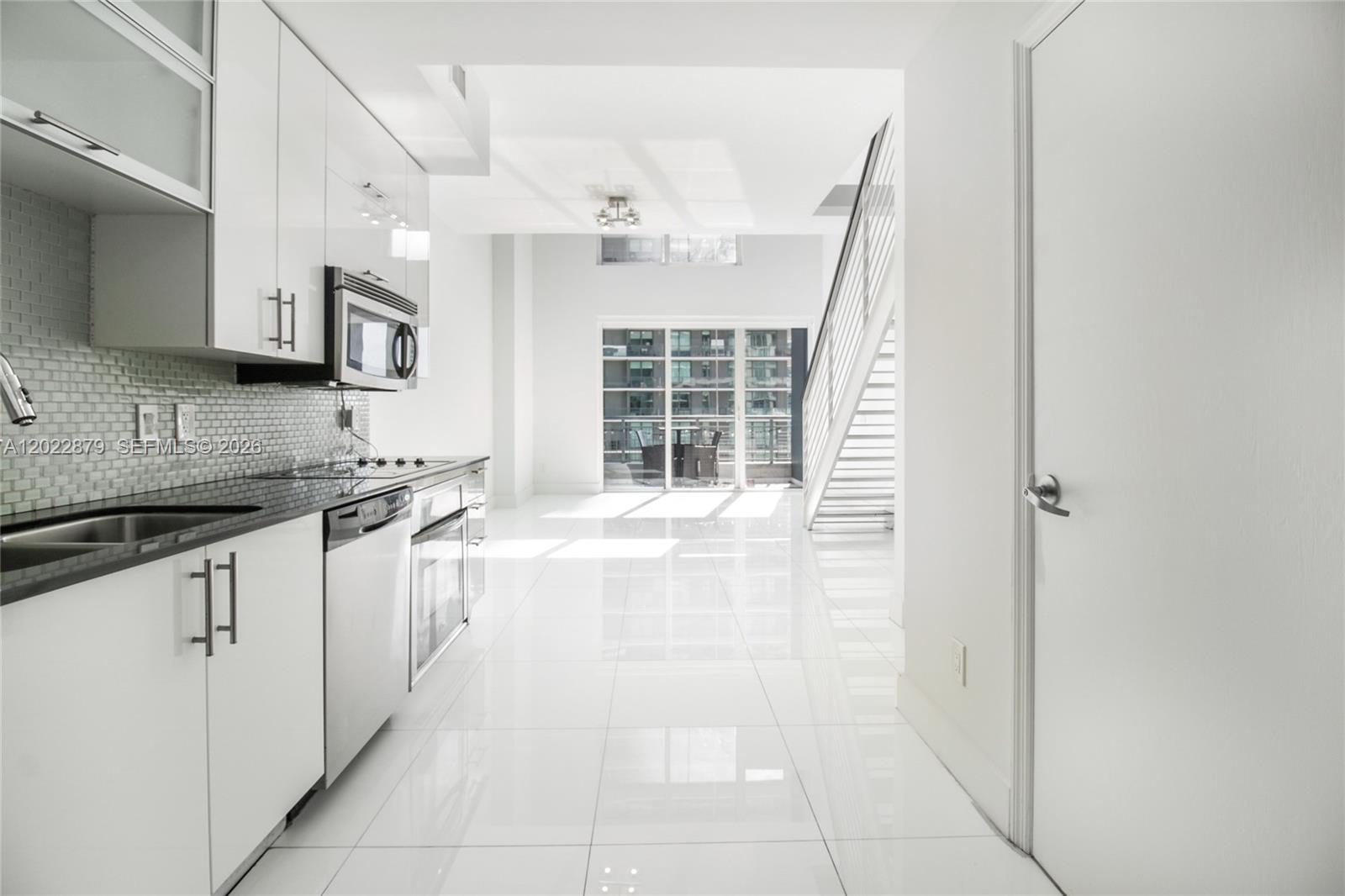 60 Southwest 13th Street, Unit 2208 Miami, FL 33130 - Photo 2 of 13