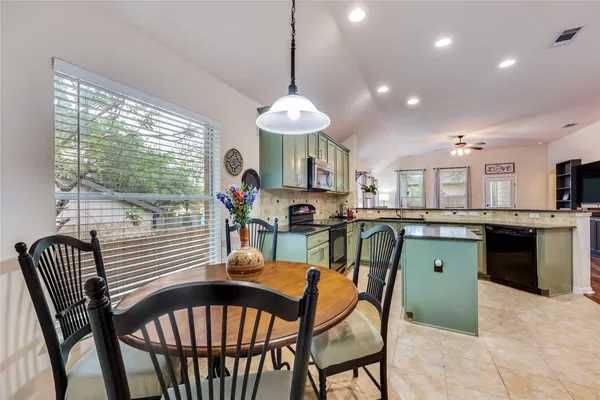 $2,900 | 1426 Gracy Drive, Austin, TX 78758