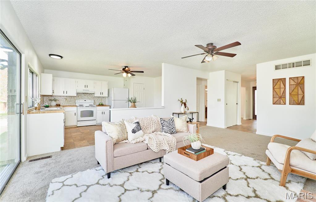 5625 Brookstone View Drive St. Louis, MO 63129 - Photo 12 of 32