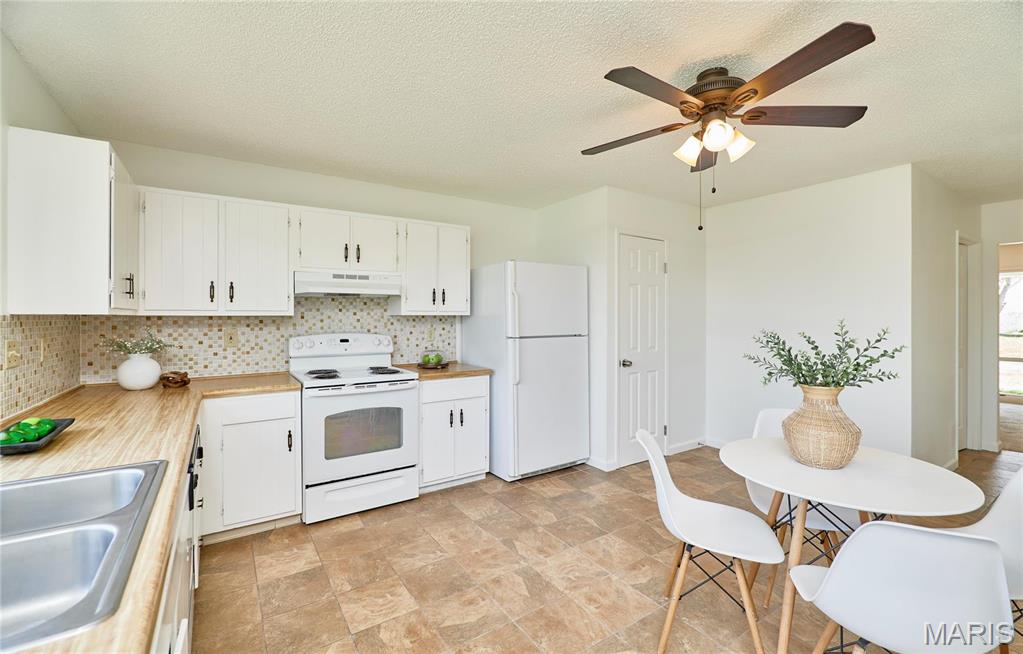 5625 Brookstone View Drive St. Louis, MO 63129 - Photo 13 of 32