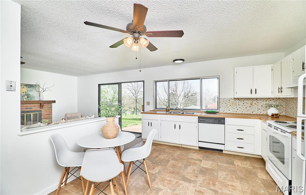 5625 Brookstone View Drive St. Louis, MO 63129 - Photo 15 of 32