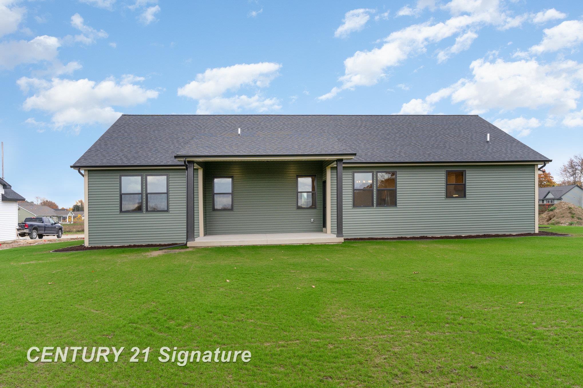 2259 Holly Ridge Lane Standish, MI 48658 - Photo 4 of 43 Gallery Image 4