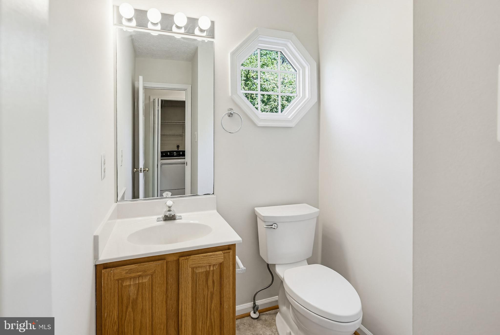 8266 Spring Branch Court Laurel, MD 20723 - Photo 27 of 73 Powder room on main level