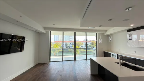 $1,320,000 | 3250 Northeast 188th Street, Unit 204, Aventura, FL 33180