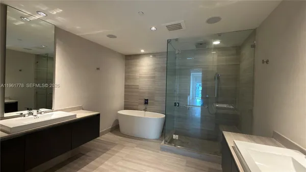 $1,320,000 | 3250 Northeast 188th Street, Unit 204, Aventura, FL 33180