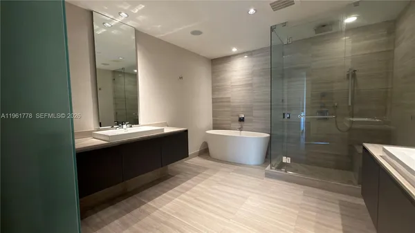 $1,320,000 | 3250 Northeast 188th Street, Unit 204, Aventura, FL 33180