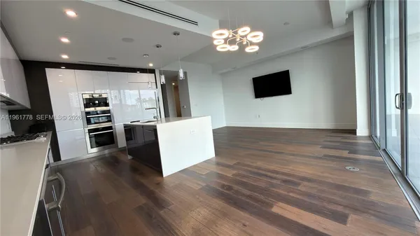 $1,320,000 | 3250 Northeast 188th Street, Unit 204, Aventura, FL 33180