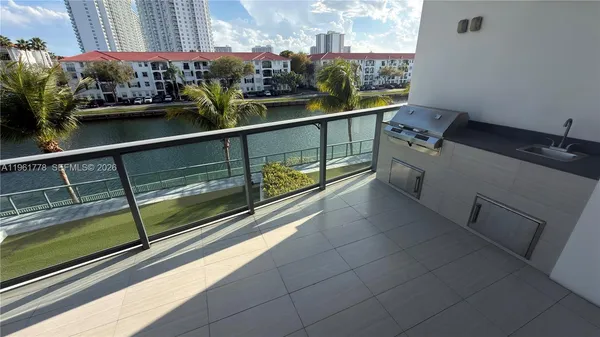 $1,320,000 | 3250 Northeast 188th Street, Unit 204, Aventura, FL 33180