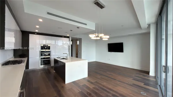 $1,320,000 | 3250 Northeast 188th Street, Unit 204, Aventura, FL 33180