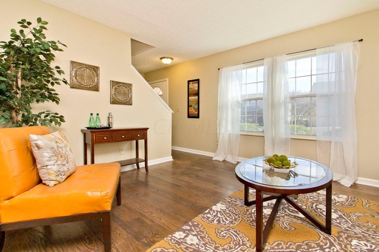 747 Quaker Ridge Court Columbus, OH 43230 - Photo 5 of 28