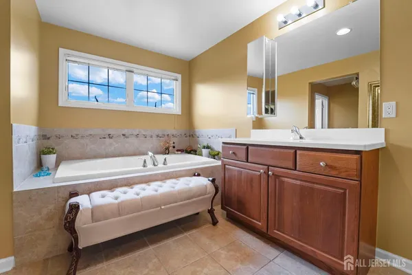 $1,960,000 | 5 Bouvier Lane, East Brunswick, NJ 08816