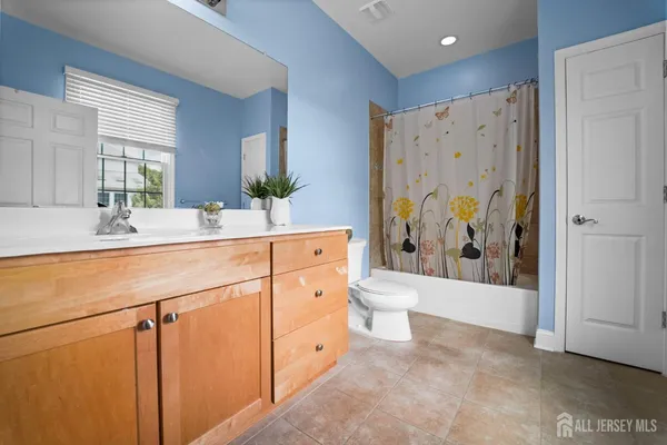 $1,960,000 | 5 Bouvier Lane, East Brunswick, NJ 08816