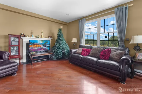 $1,960,000 | 5 Bouvier Lane, East Brunswick, NJ 08816