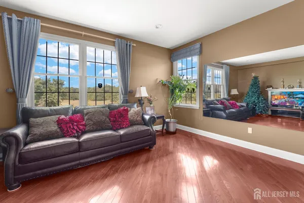 $1,960,000 | 5 Bouvier Lane, East Brunswick, NJ 08816