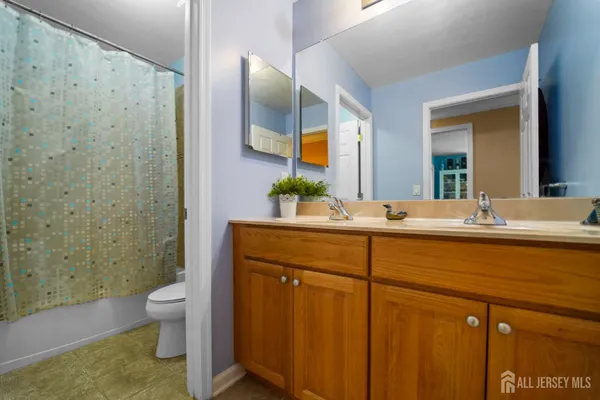 $1,960,000 | 5 Bouvier Lane, East Brunswick, NJ 08816