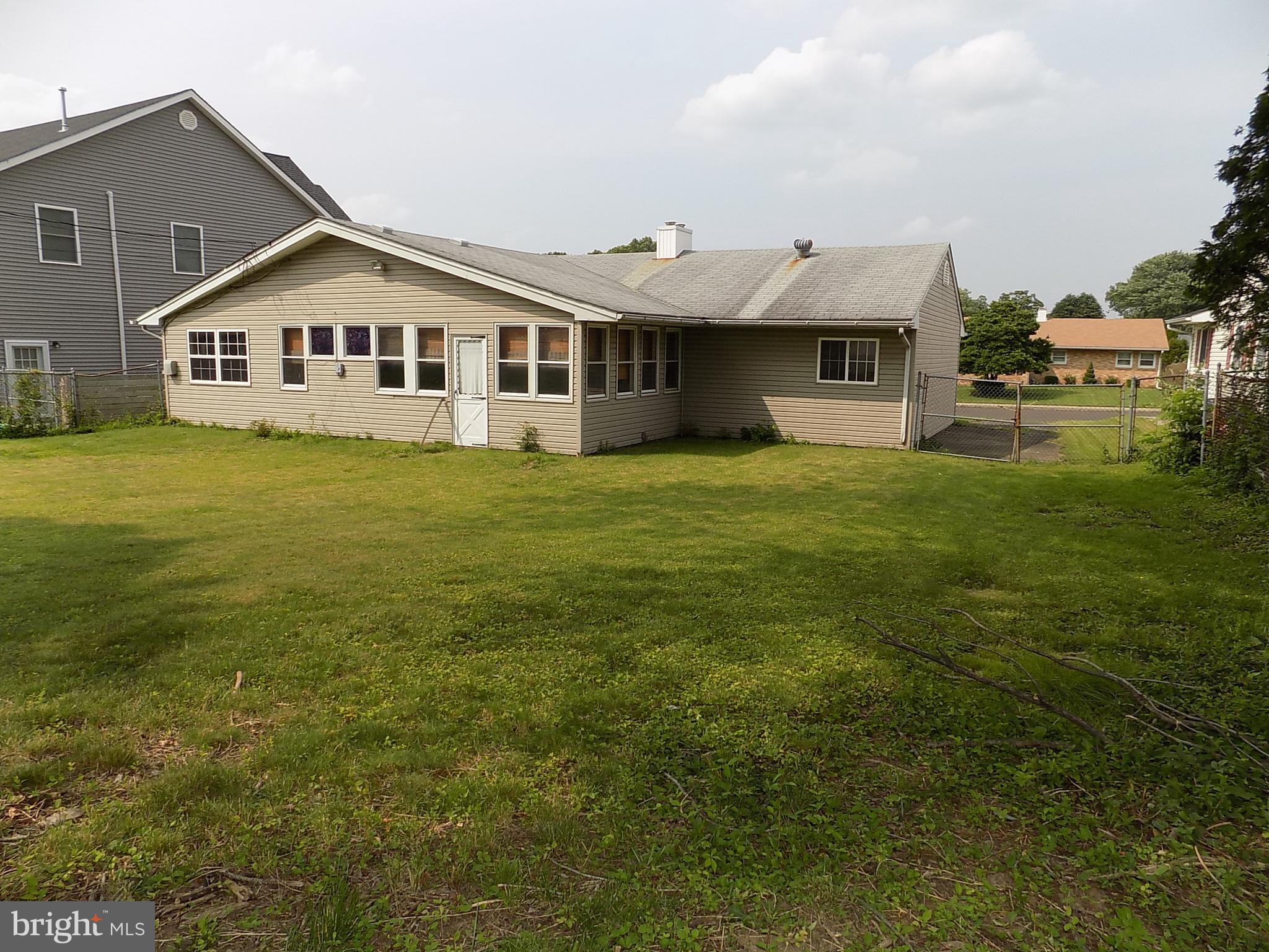210 Yorkshire Road Fairless Hills, PA 19030 - Photo 14 of 15 Gallery Image 14