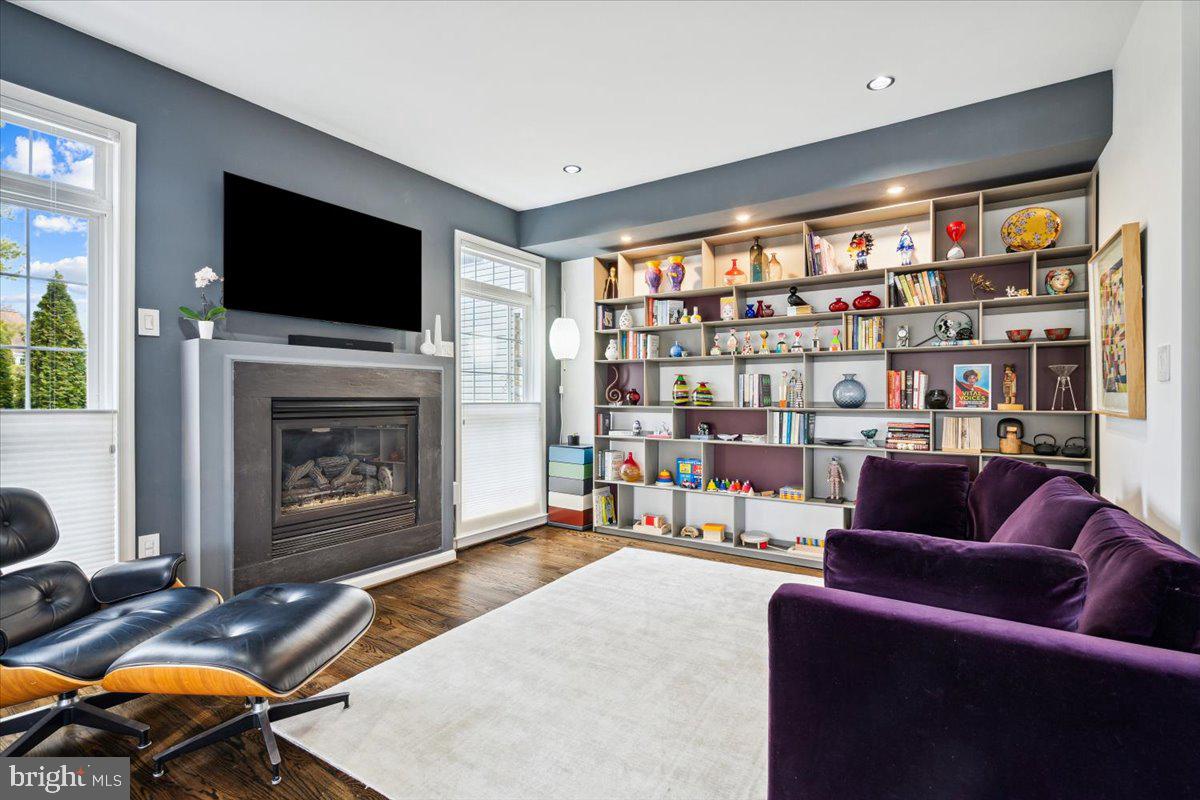 2554 Bear Den Road Frederick, MD 21701 - Photo 25 of 78 Custom built in's