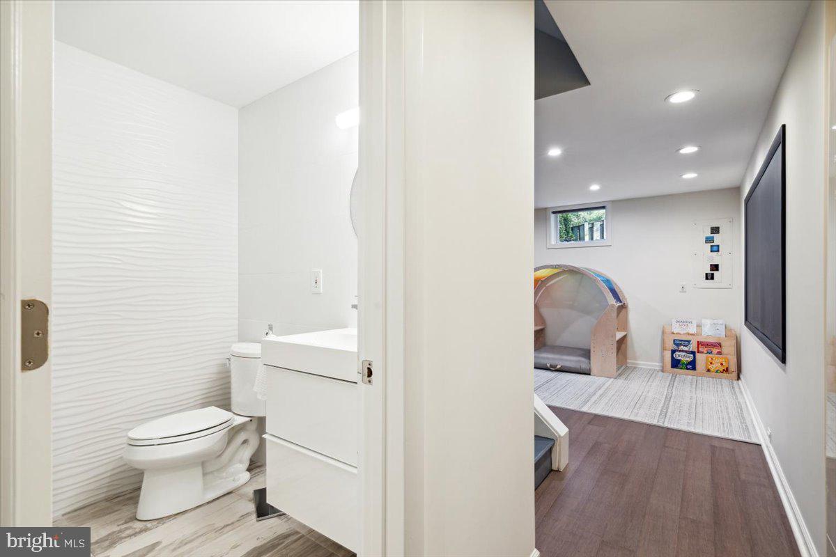 2554 Bear Den Road Frederick, MD 21701 - Photo 52 of 78 Lower level full bath