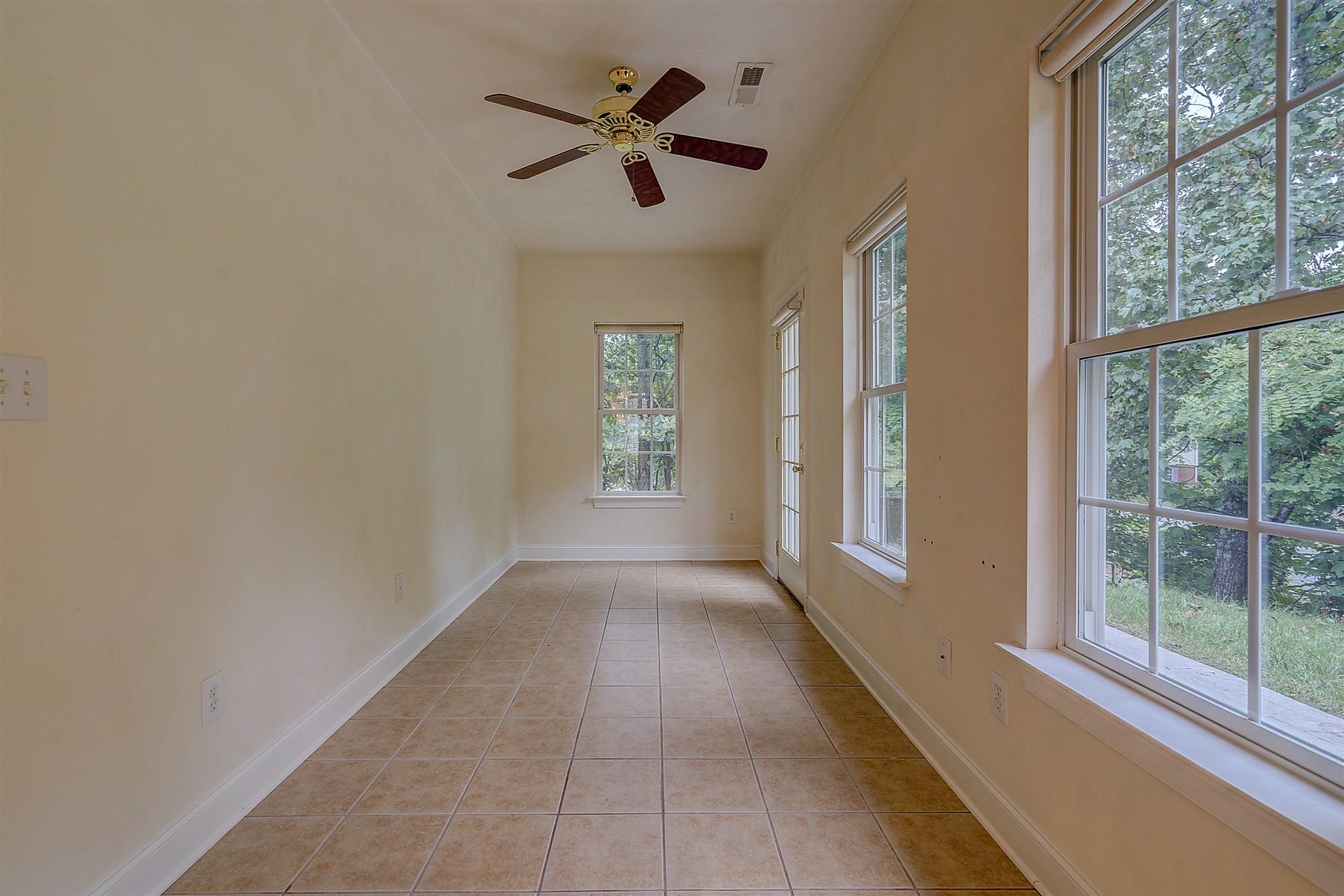 6054 Brahma Road Roanoke, VA 24018 - Photo 11 of 30 11-DSC00241_2_3_4_5
