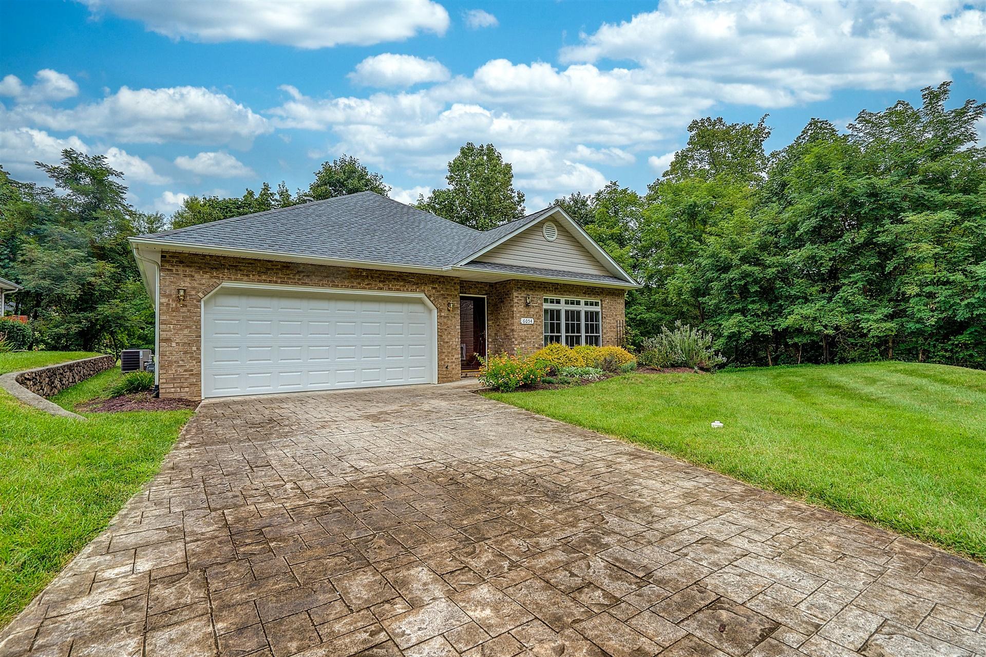 6054 Brahma Road Roanoke, VA 24018 - Photo 3 of 30 03-DSC00356_57_58_59_60