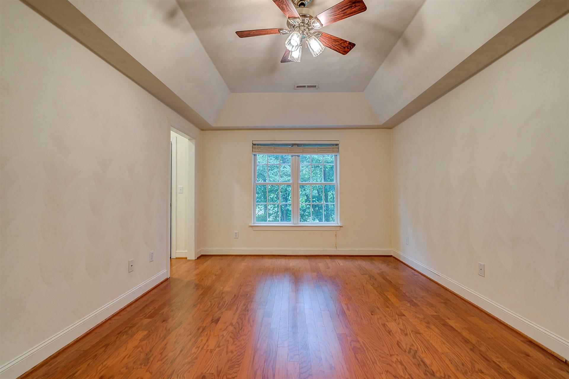 6054 Brahma Road Roanoke, VA 24018 - Photo 21 of 30 21-DSC00306_07_08_09_10