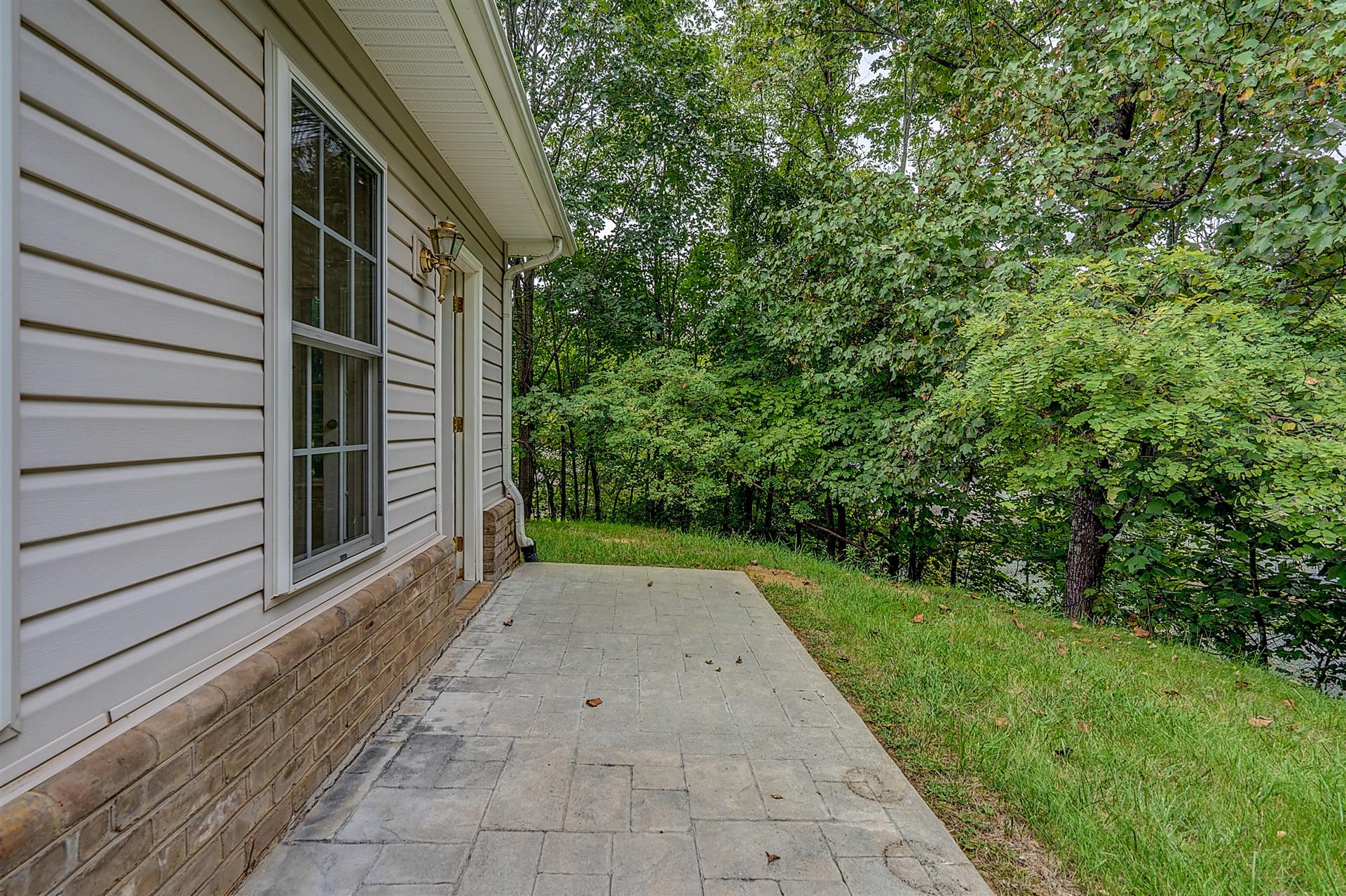 6054 Brahma Road Roanoke, VA 24018 - Photo 27 of 30 27-DSC00256_57_58_59_60