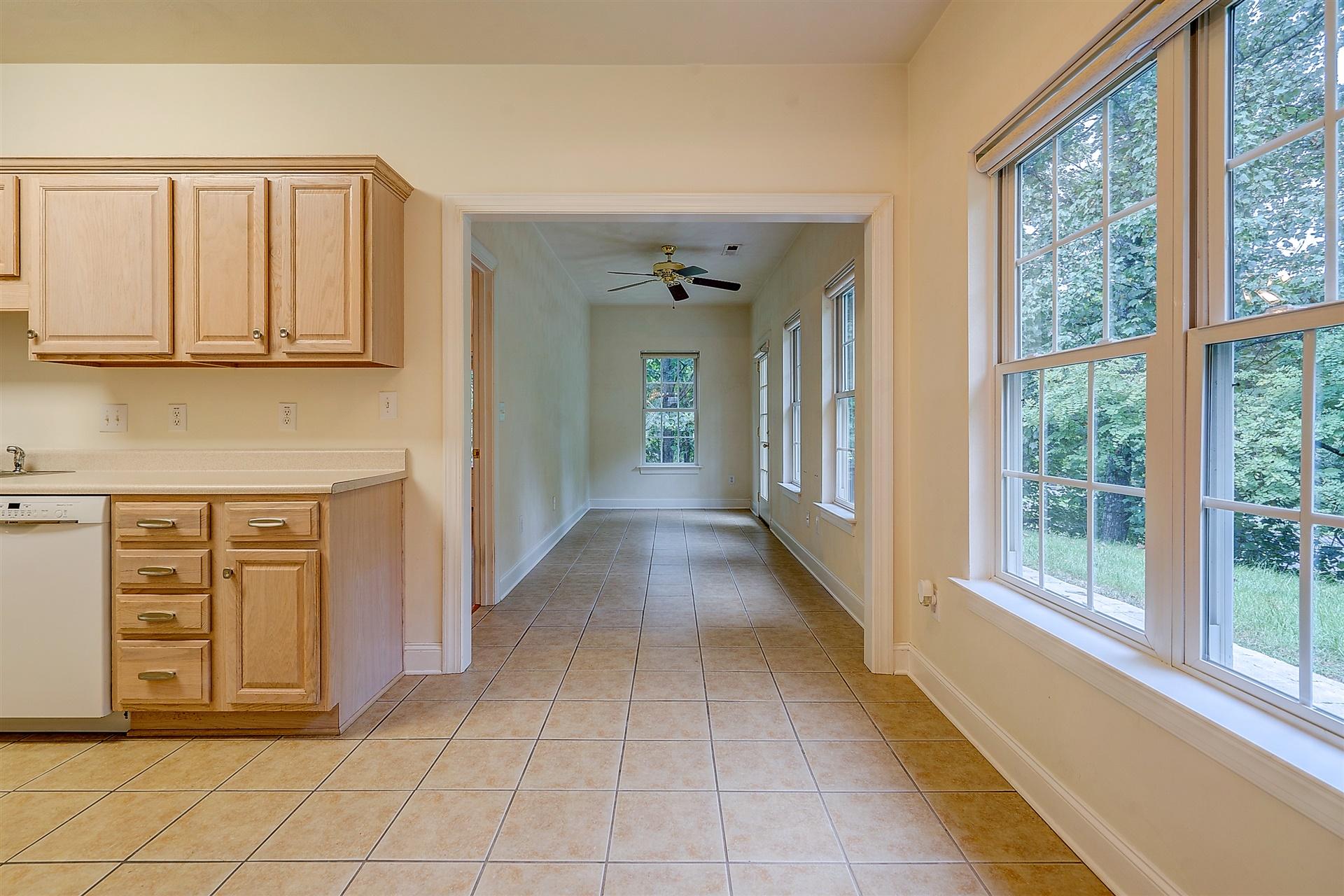 6054 Brahma Road Roanoke, VA 24018 - Photo 10 of 30 10-DSC00236_37_38_39_40