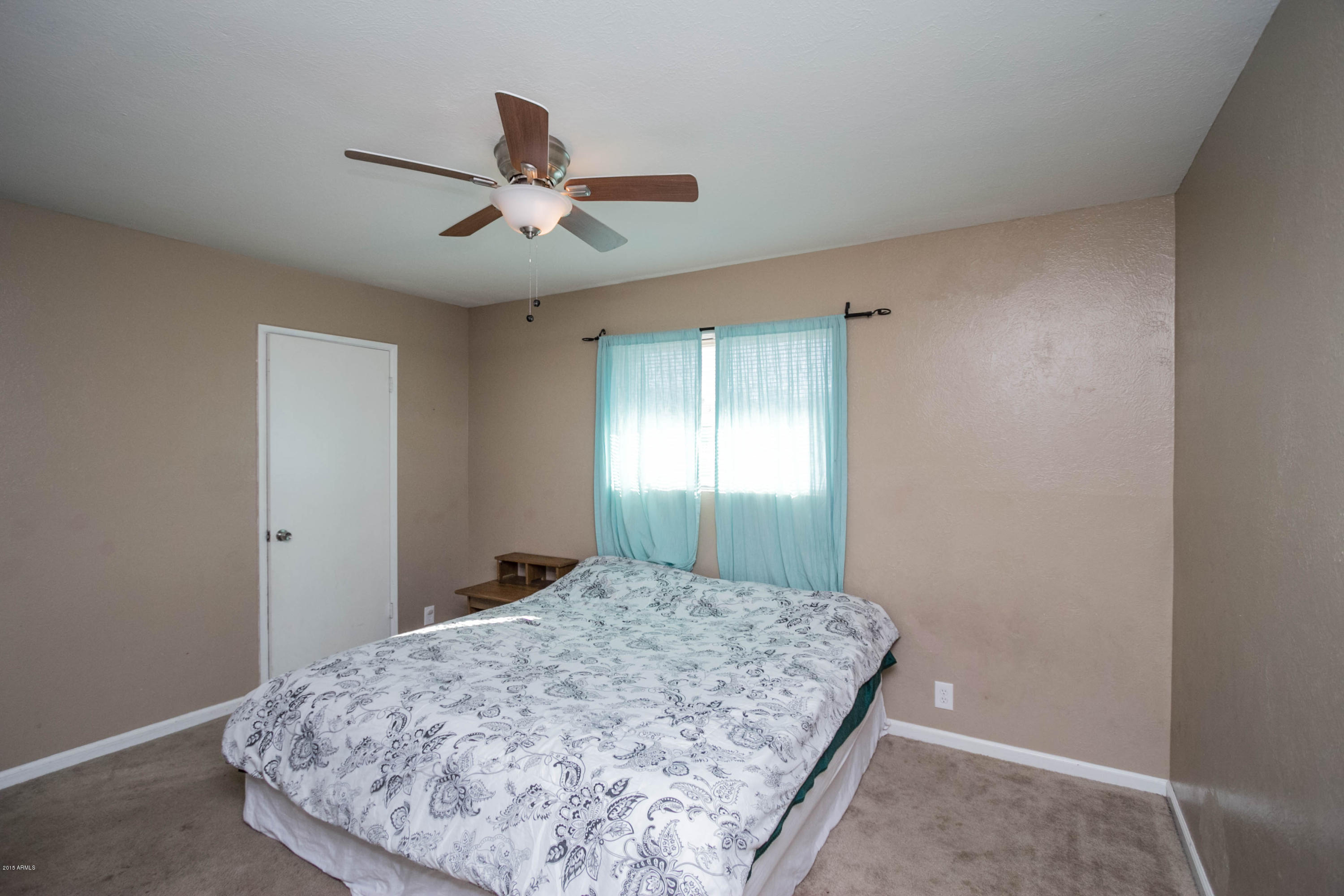 1816 East Chipman Road Phoenix, AZ 85040 - Photo 5 of 27 IMG_1996