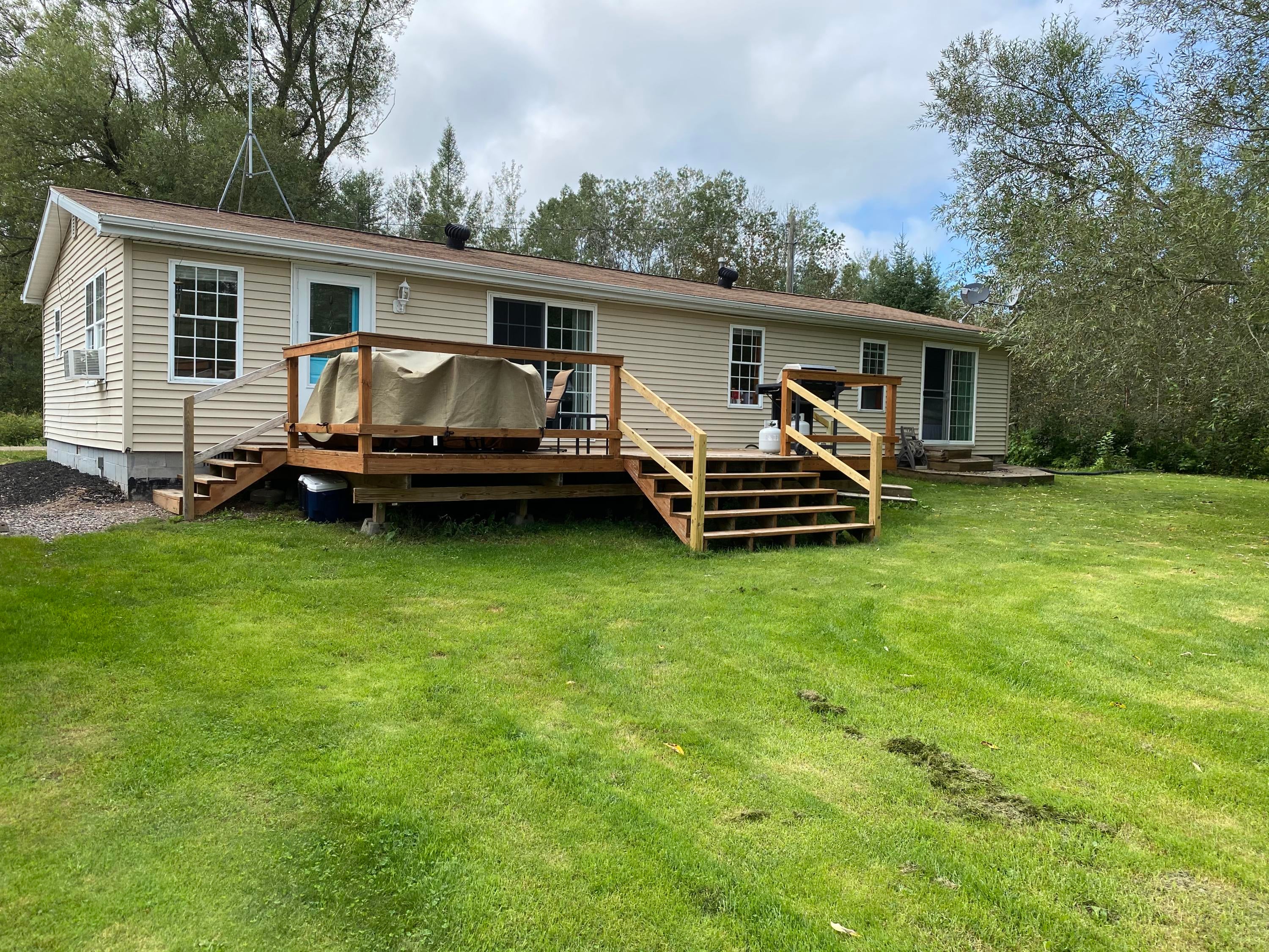 8147 South Forrest Side Road Brimley, MI 49715 - Photo 9 of 33 Gallery Image 9