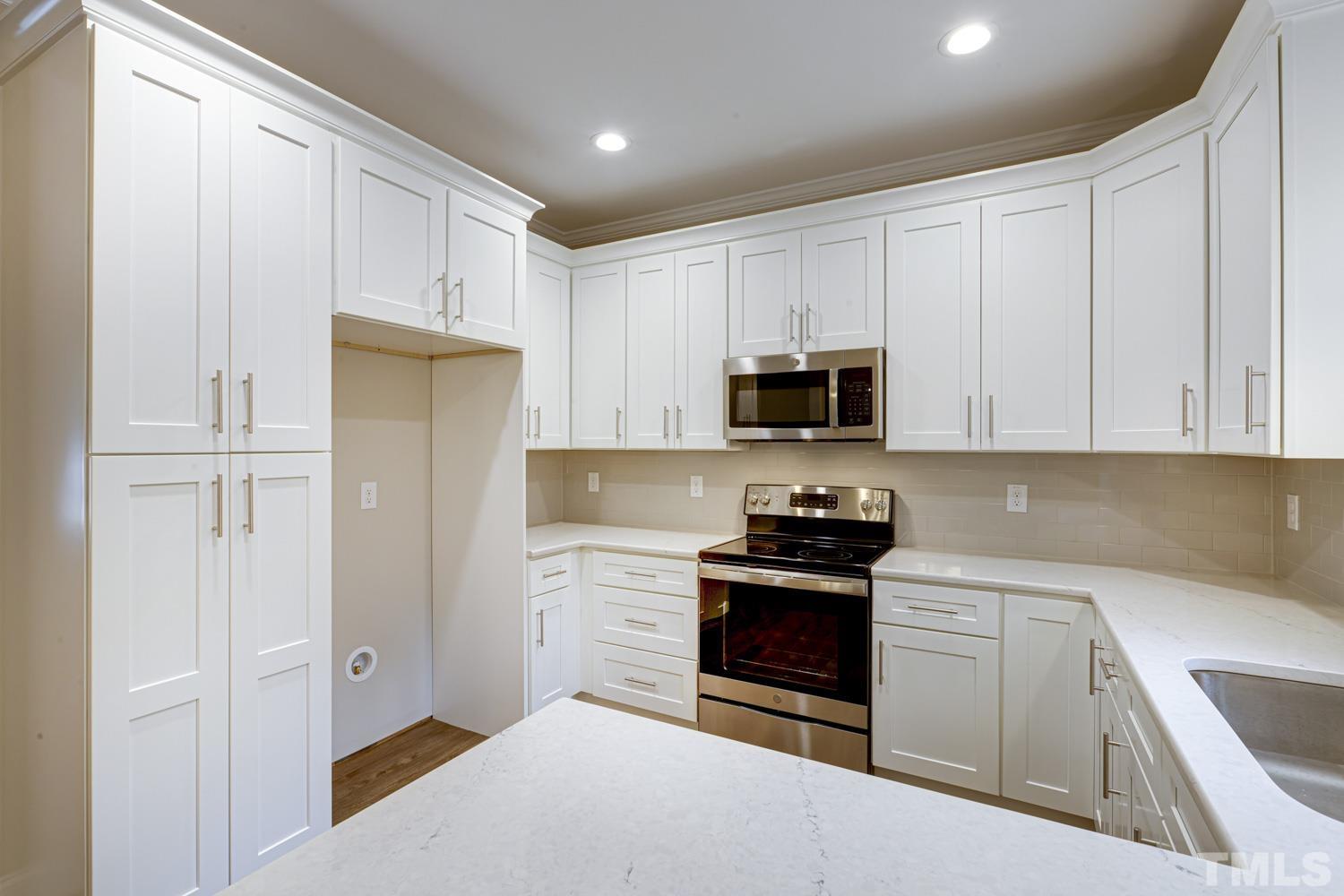 8428 Rhodes Road Apex, NC 27539 - Photo 10 of 30 Gallery Image 10