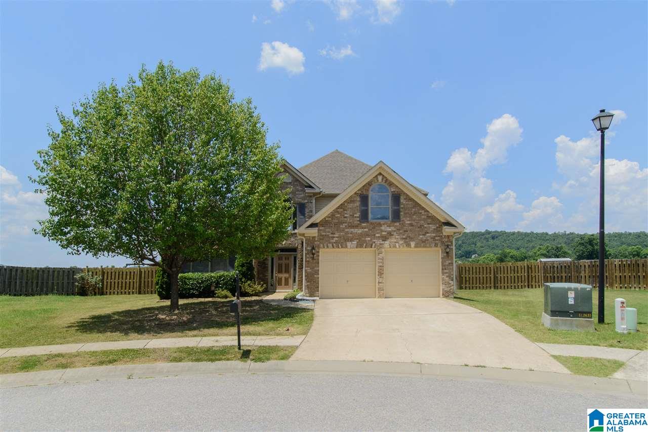 2009 Lake Circle Sterrett, AL 35147 - Photo 2 of 40