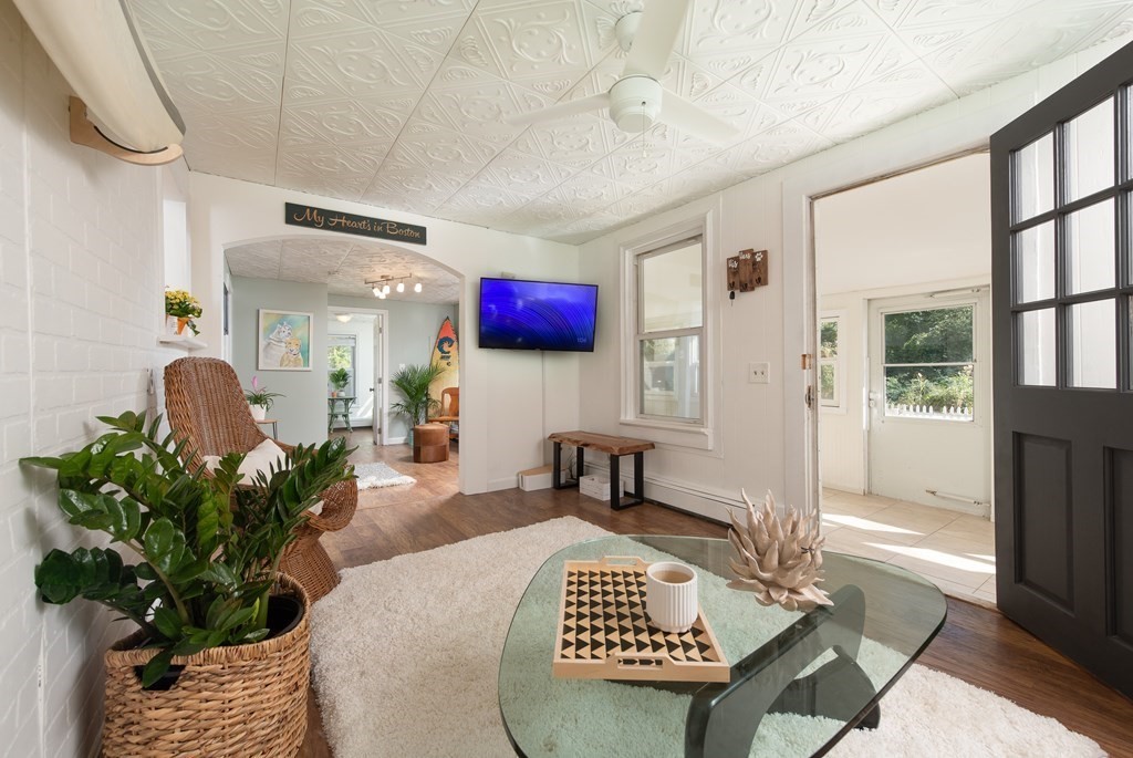 16 Furbush Road Nahant, MA 01908 - Photo 4 of 20 Gallery Image 4