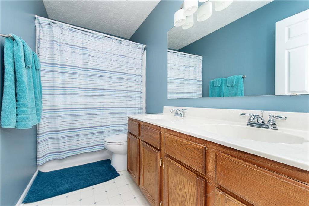 13237 Knoll Ridge Fishers, IN 46038 - Photo 24 of 29 Gallery Image 24