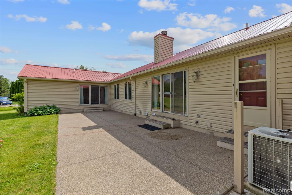 54200 Fairchild Road Macomb, MI 48042 - Photo 40 of 47 Gallery Image 40