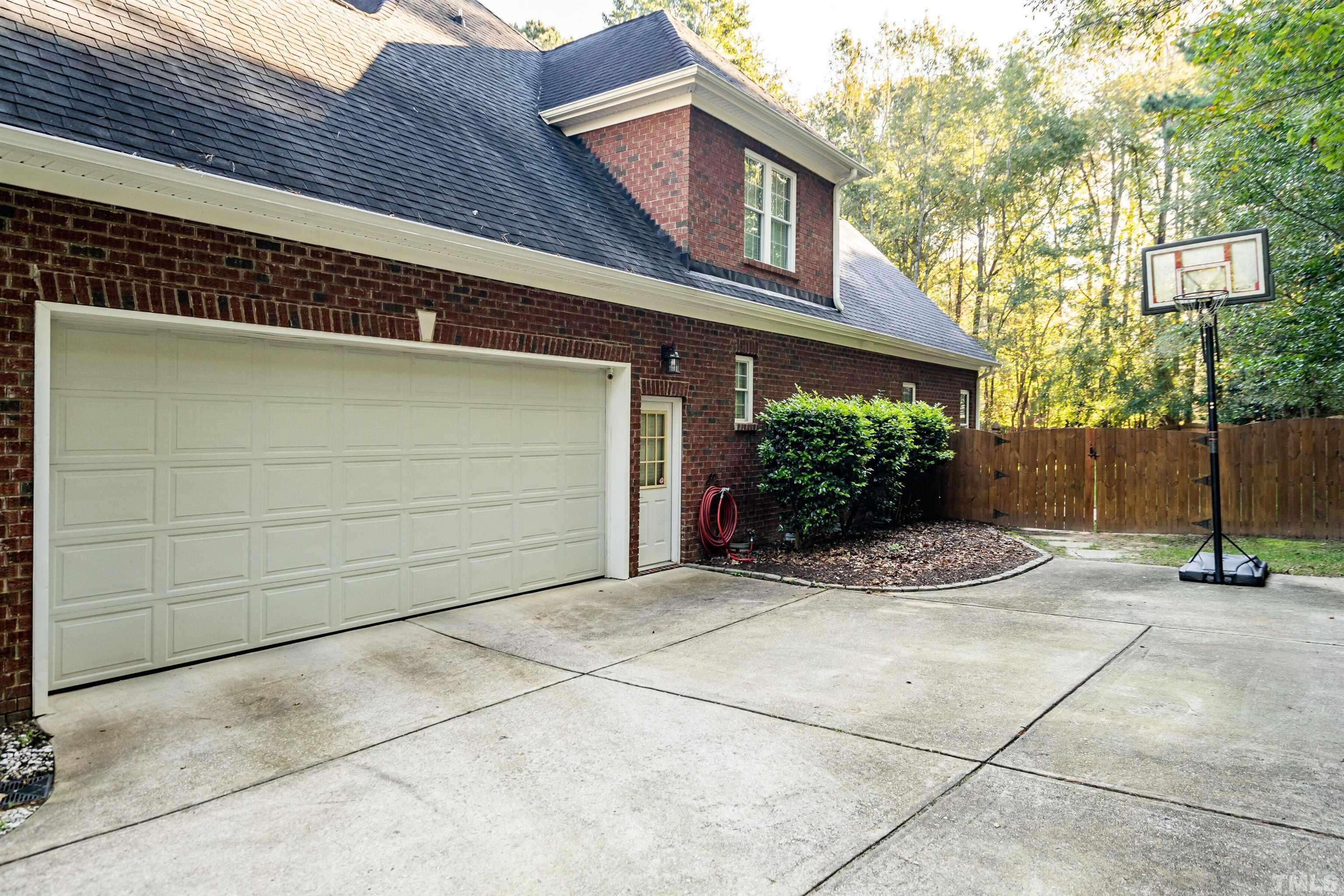 4404 Black Lion Way Raleigh, NC 27610 - Photo 33 of 41 Gallery Image 33