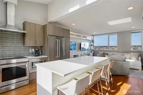 $850,000 | 1230 West Emerson Street, Seattle, WA 98119
