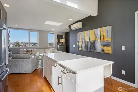 $850,000 | 1230 West Emerson Street, Seattle, WA 98119