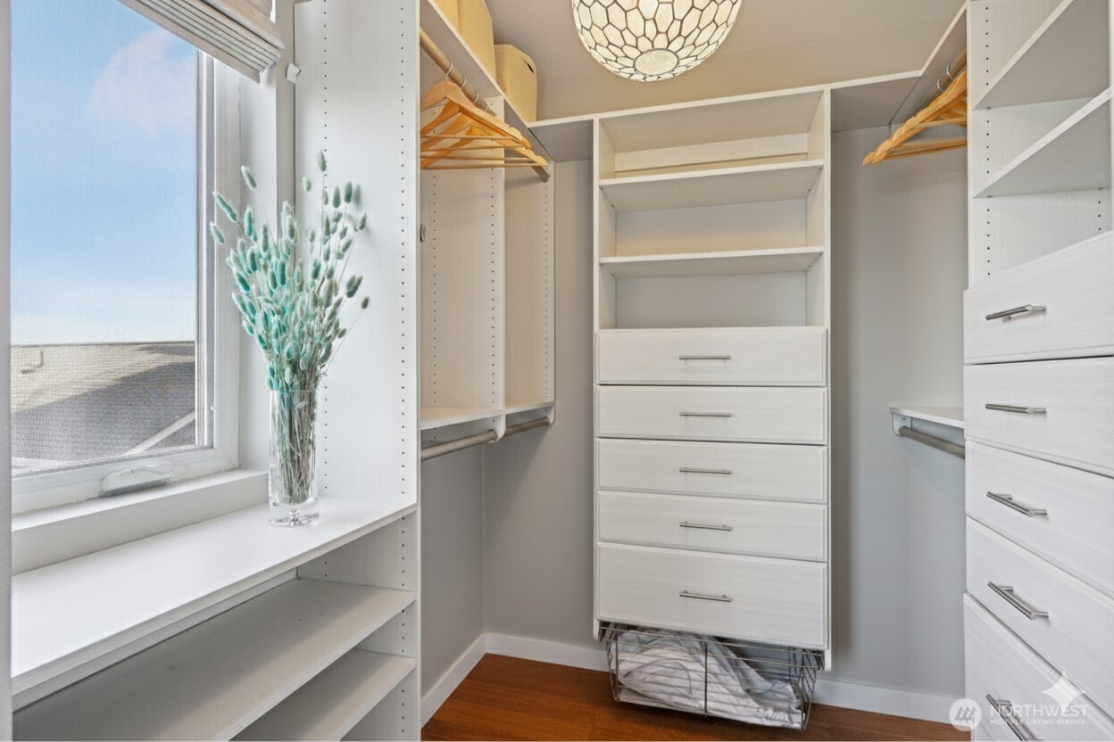 1230 West Emerson Street Seattle, WA 98119 - Photo 16 of 36