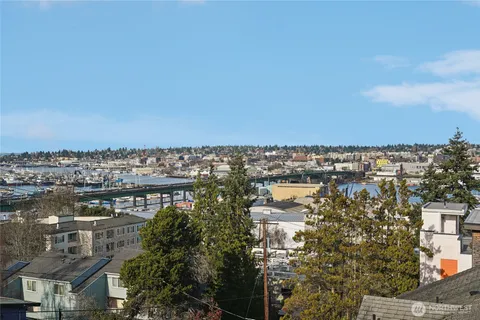 $850,000 | 1230 West Emerson Street, Seattle, WA 98119